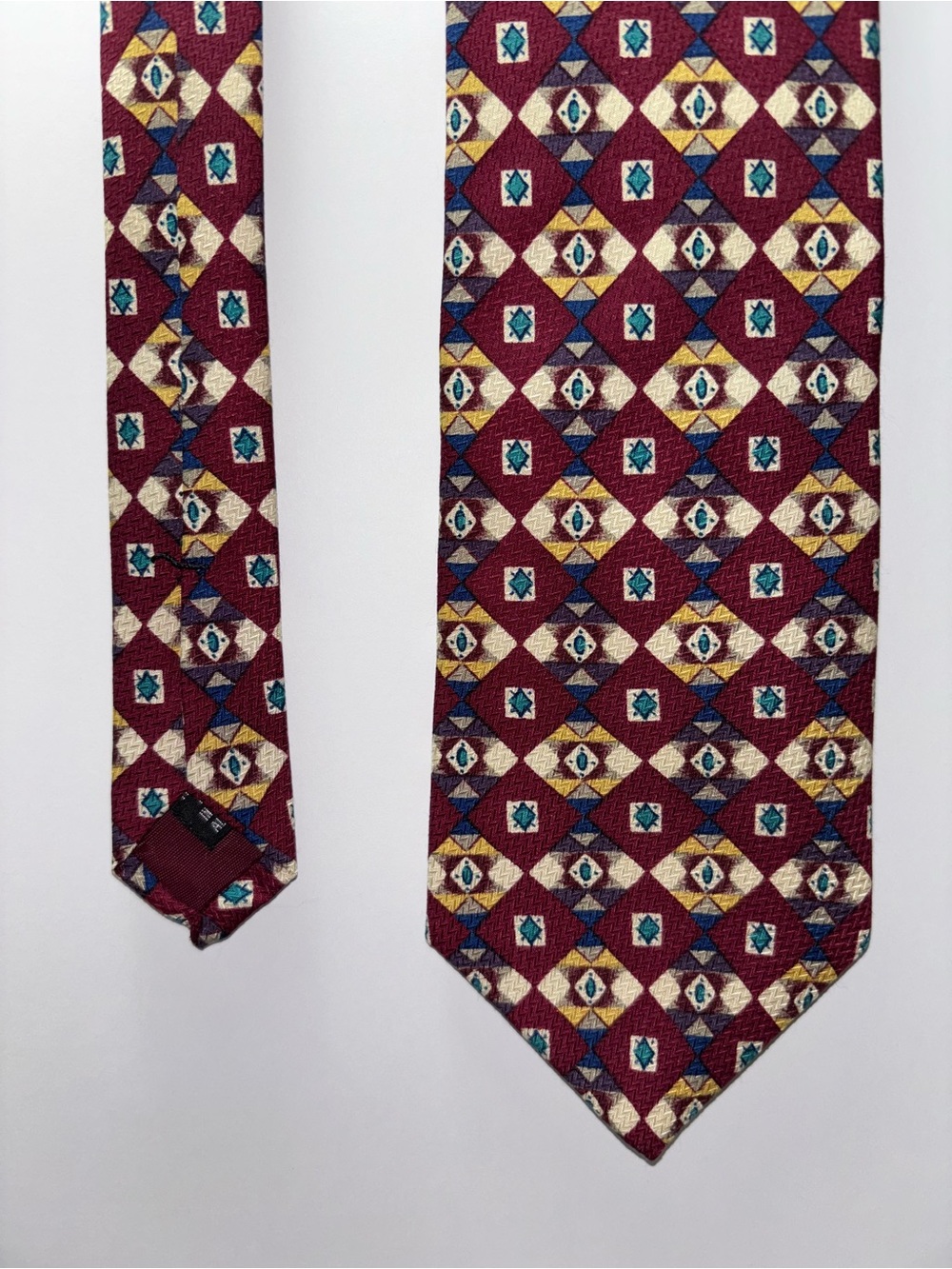 Jos A Bank Premier Collection Silk Geometric Men’s Tie Necktie Handmade Vintage